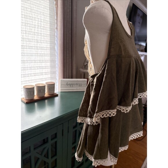 Hayden Los Angeles Sleveless Boho Ruffle Olive Green Hi Lo Top Med - Picture 2 of 10
